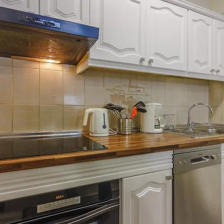 Daire Seguro Spacious With Roomy Terrace Puerto de Santiago (Tenerife)